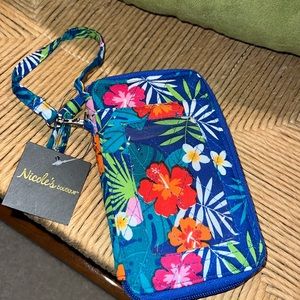 Women’s Wallet/Wristlet - NWT -Nicole’s Boutique